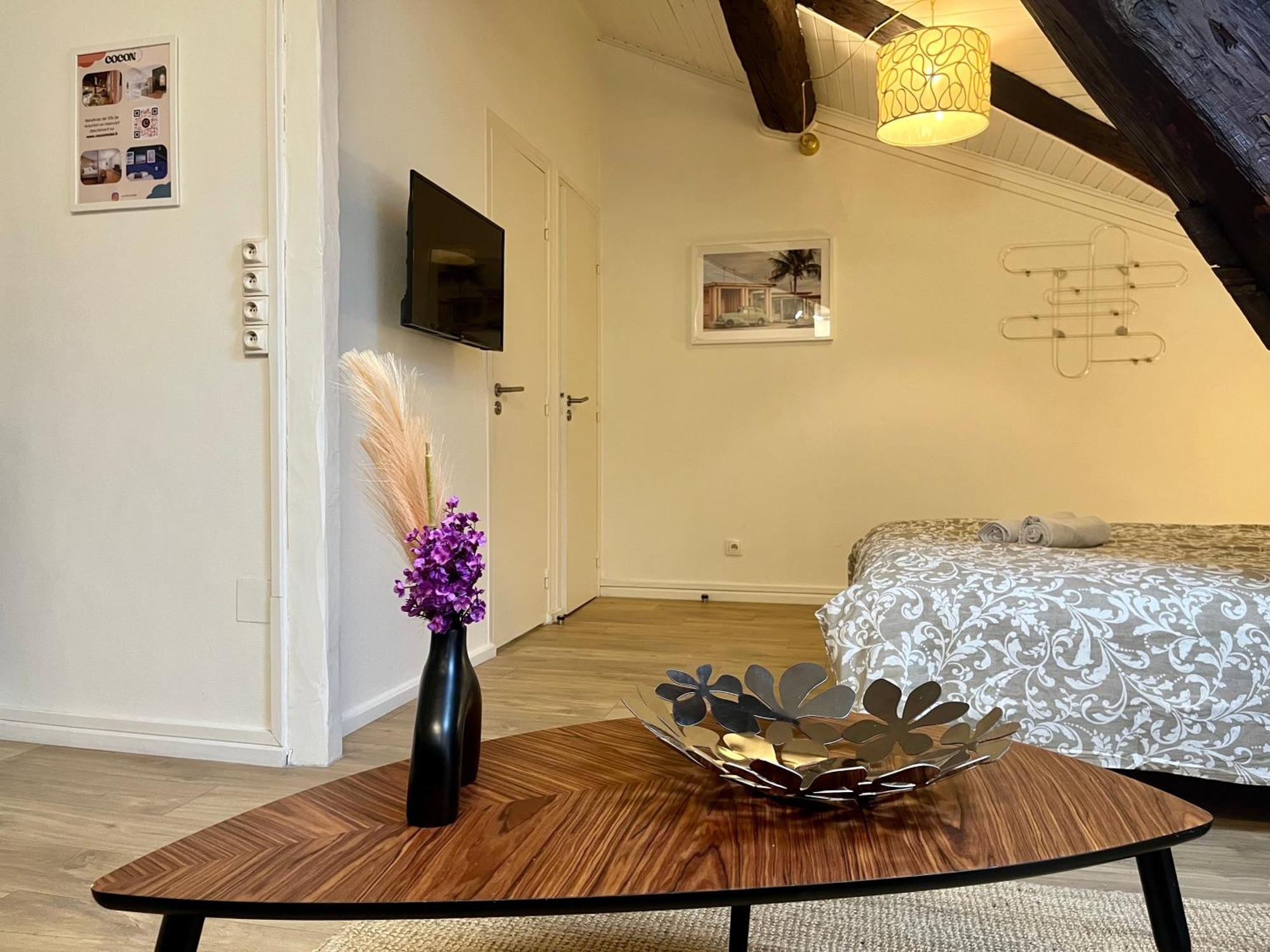 Suite Polka Lyon Exterior photo